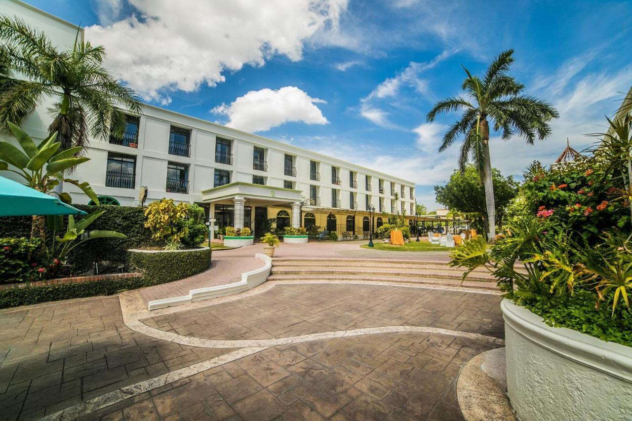 The Knutsford Court Hotel Kingston Dış mekan fotoğraf